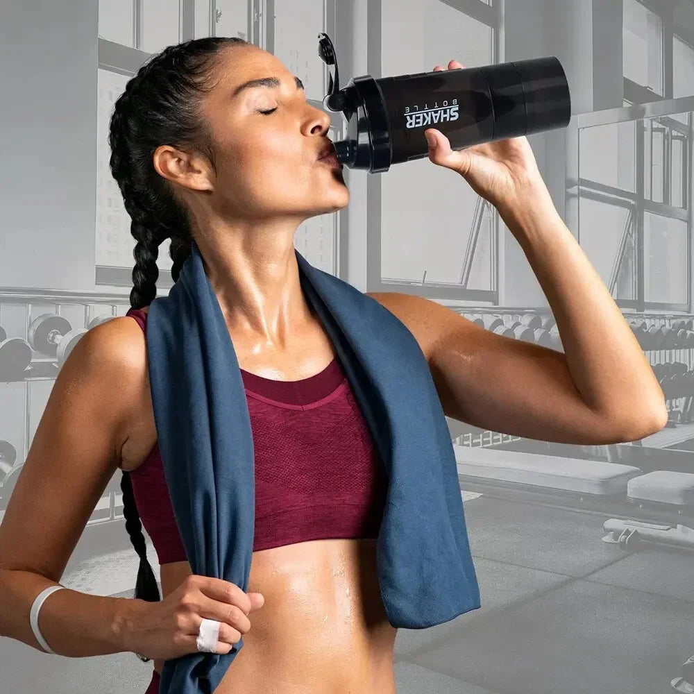 Premium 500ML Portable Protein Powder Shaker Bottle – High Capacity Sports Blender with Powder Case – Plastic Water Cup for Gym & Fitness – Modern, Leak-Proof Design