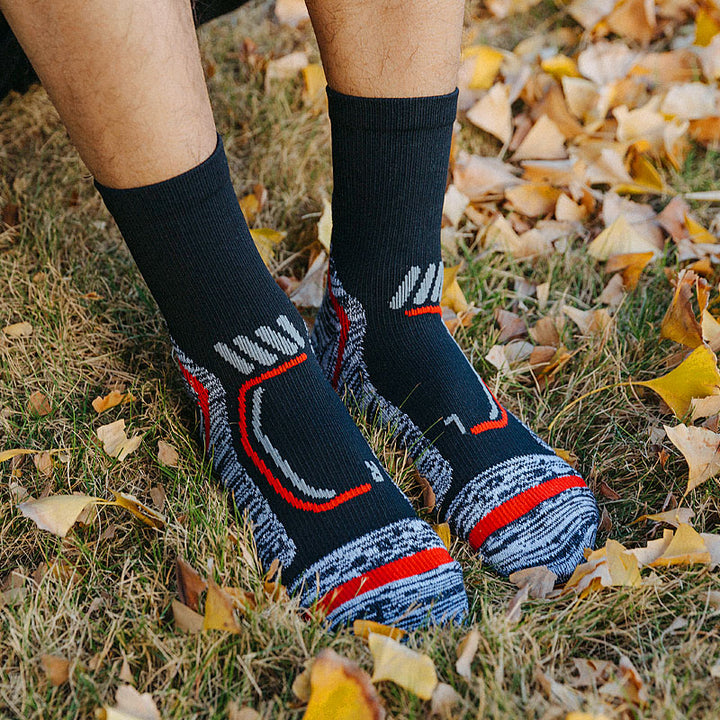 Premium Outdoor Sports Socks for Men – Hiking, Running, Cycling & Basketball – Anti-Slip Thermal Socks for Winter & All Seasons